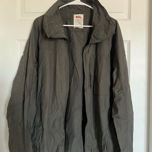 Fjallraven Men’s High Coast Wind Jacket